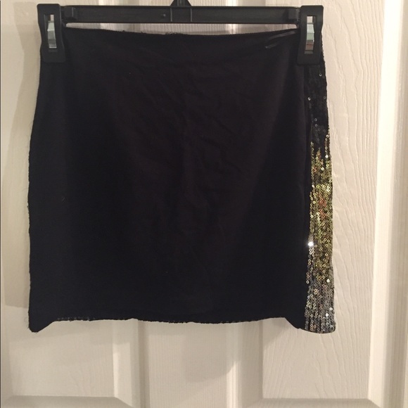 Glitter bandaid skirt - Picture 4 of 4