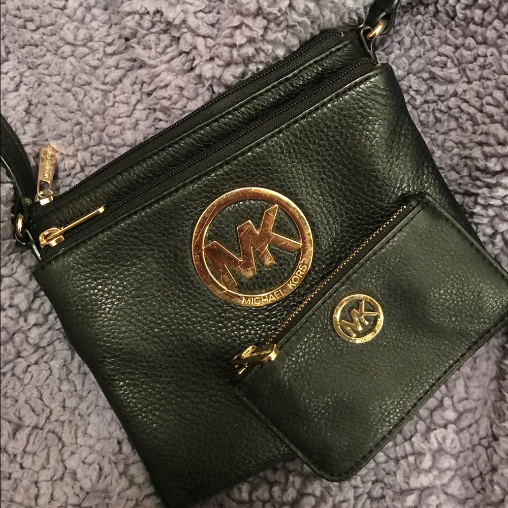Michael Kors Crossbody w/ Matching Coin Purse
