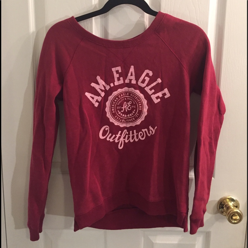 American eagle maroon sweater