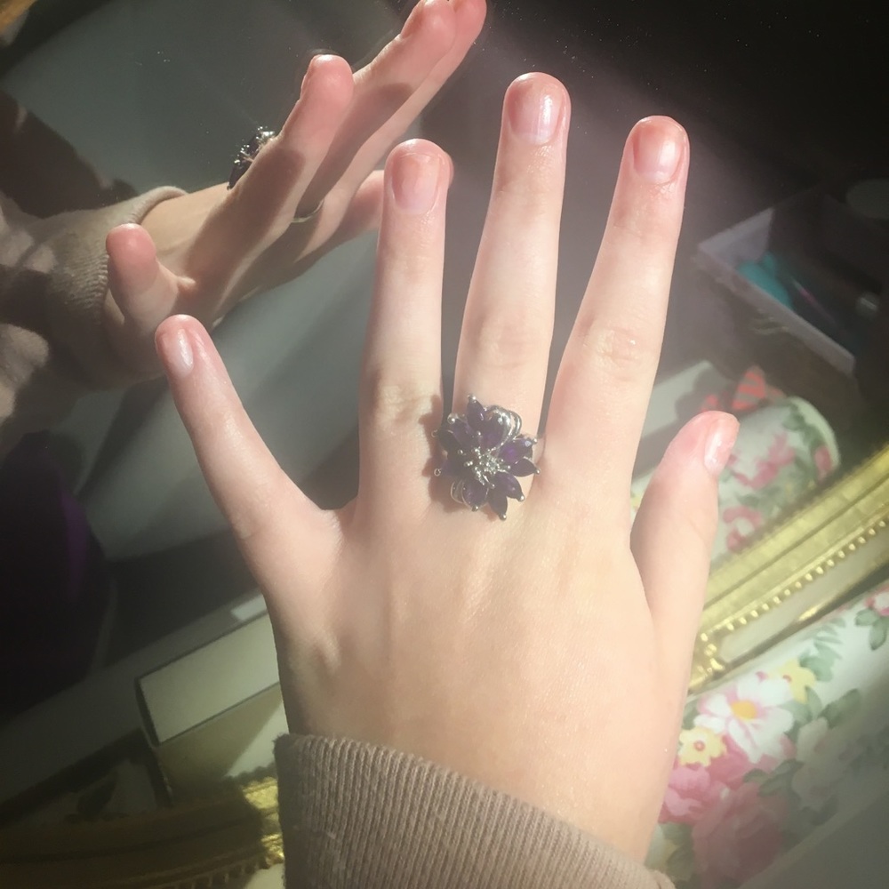 Flower ring - Picture 3 of 3