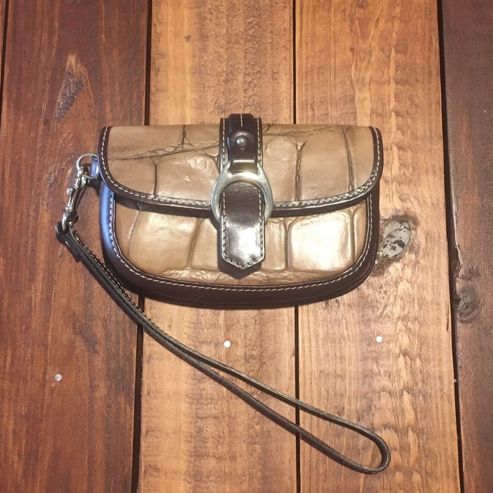 Dooney and Bourke wristlet