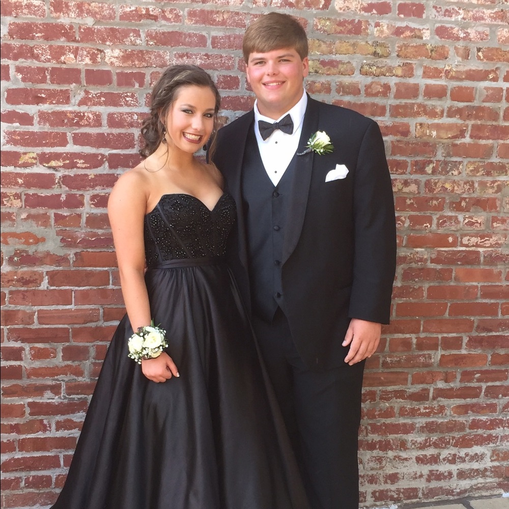 Meet your Posher, Ellie