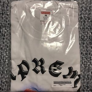 Brand new Supreme Gold fish Tee in white sz M