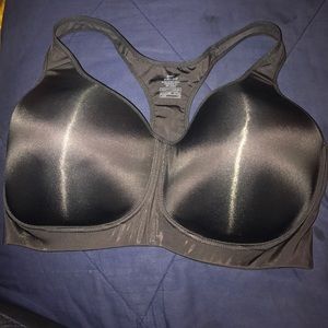 Nike underwire sports bra