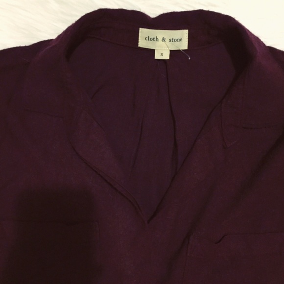 Cloth and Stone Shirttail Split Back Button Down - Picture 3 of 6