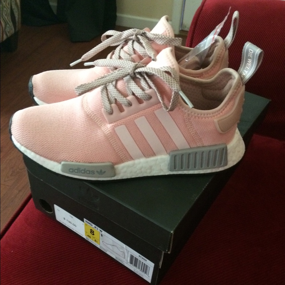 🎉SOLD🎉 Adidas Nmd R1 vapor pink women's size 8