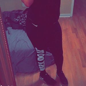 Nike just do it work out pants