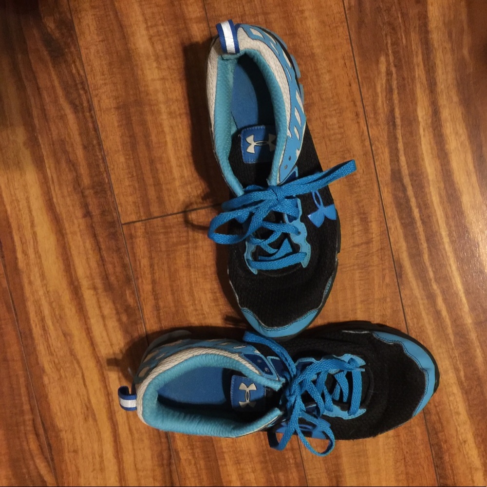 Loved Under Armour Shoes