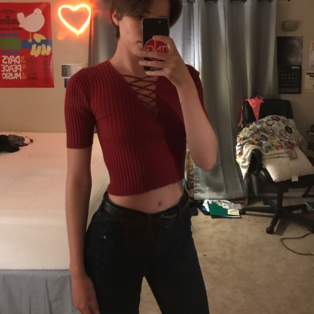 ❤ Red Ribbed Lace Up Top ❤