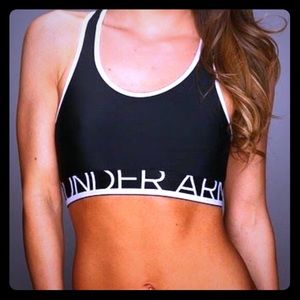 ⚪️⚫️UNDER ARMOUR Sports Bra ⚫️⚪️