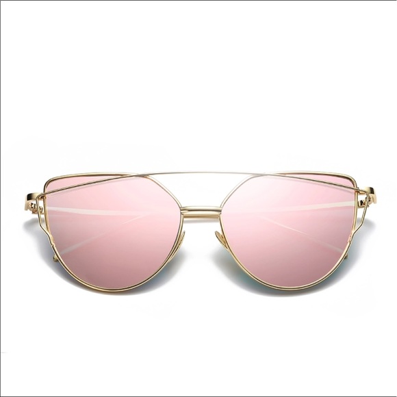 🔥 CLEARANCE PINK mirrored reflective sunglasses - Picture 5 of 5