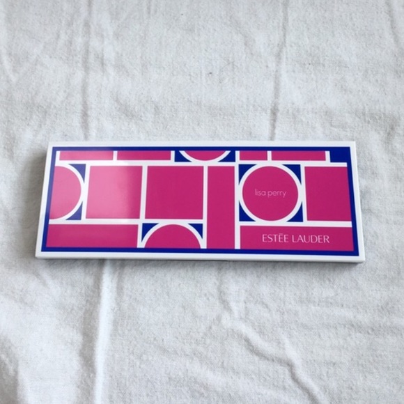 Estée Lauder Lisa perry eyeshadow palette - Picture 2 of 3