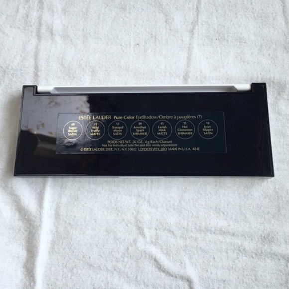 Estée Lauder Lisa perry eyeshadow palette - Picture 3 of 3