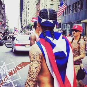 Meet your Posher, Helen