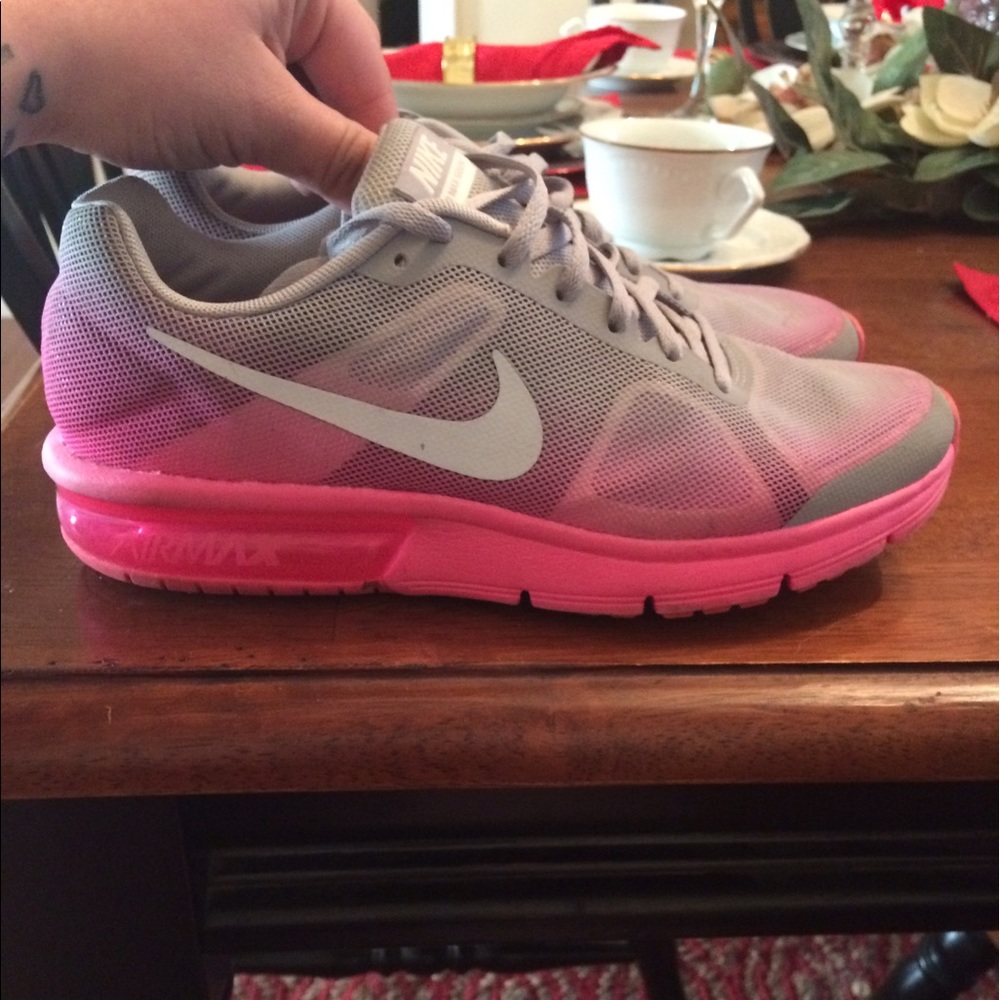 Nike air max women's size 8/Youth 6.5