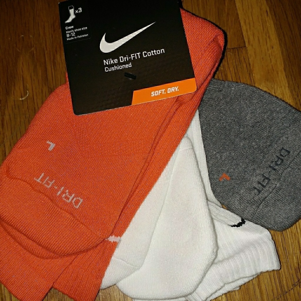 3 Pair New Mens Nike Crew Socks Size 8-12
