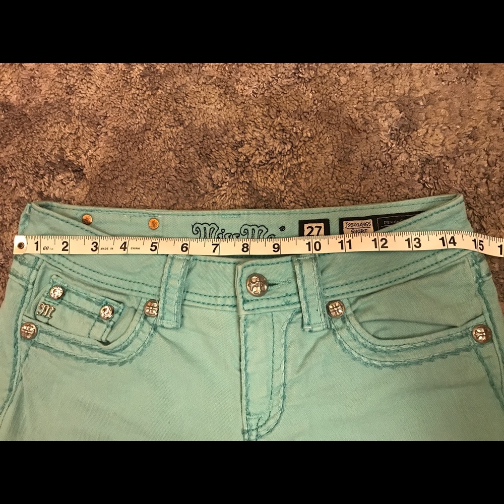 🐬Miss Me Shorts - Picture 5 of 7