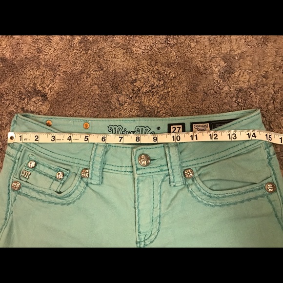 🐬Miss Me Shorts - Picture 5 of 7