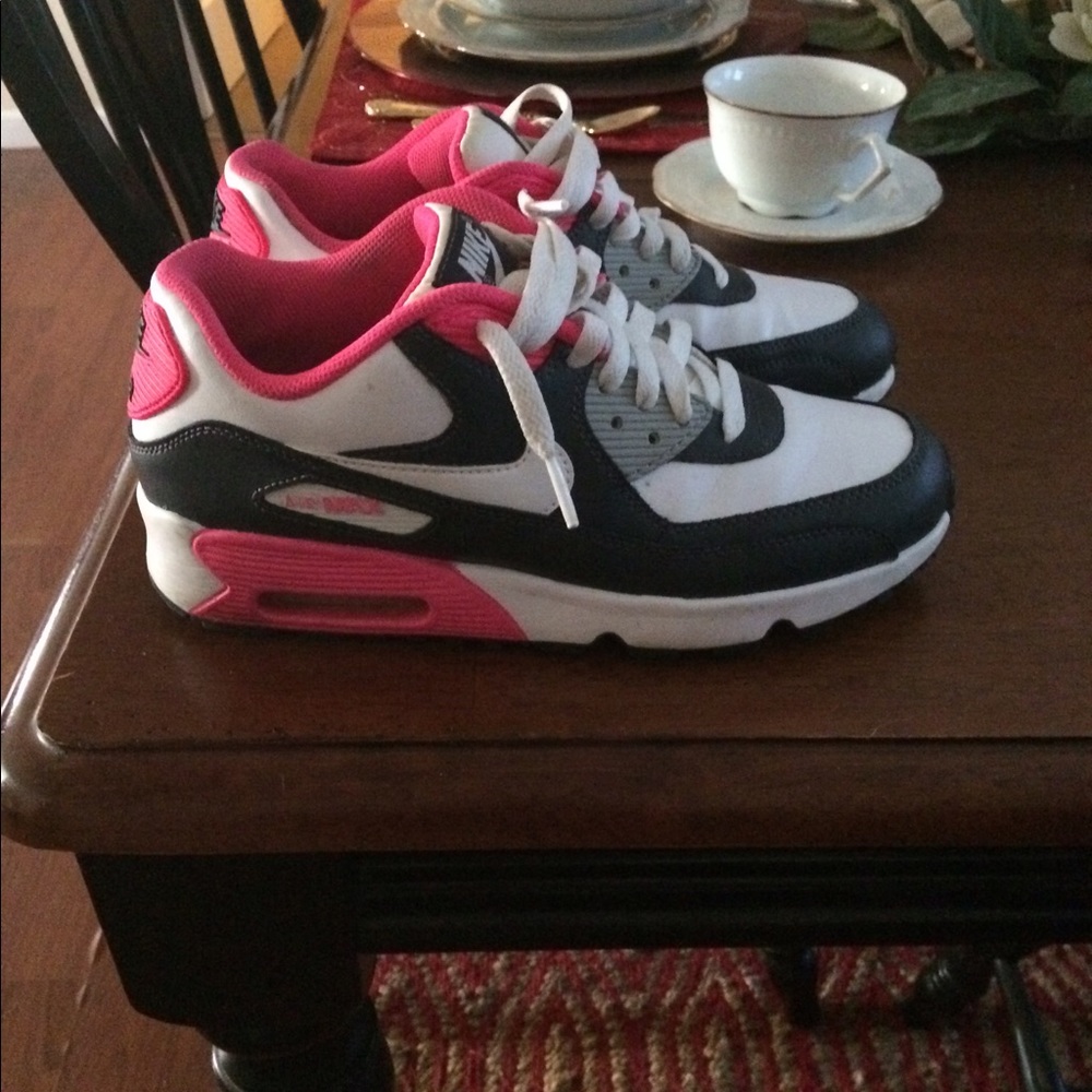 Nike air max women's size 8.5/Youth 7