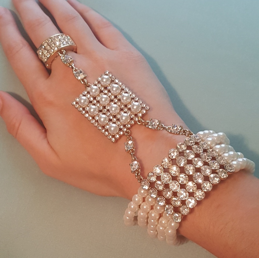 Pearl & Rrhinestone Bracelet w/ Ring Set