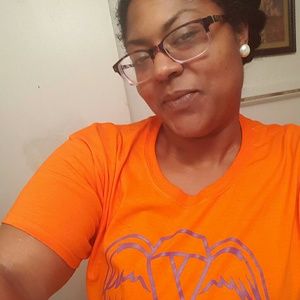 Meet your Posher, Tonya