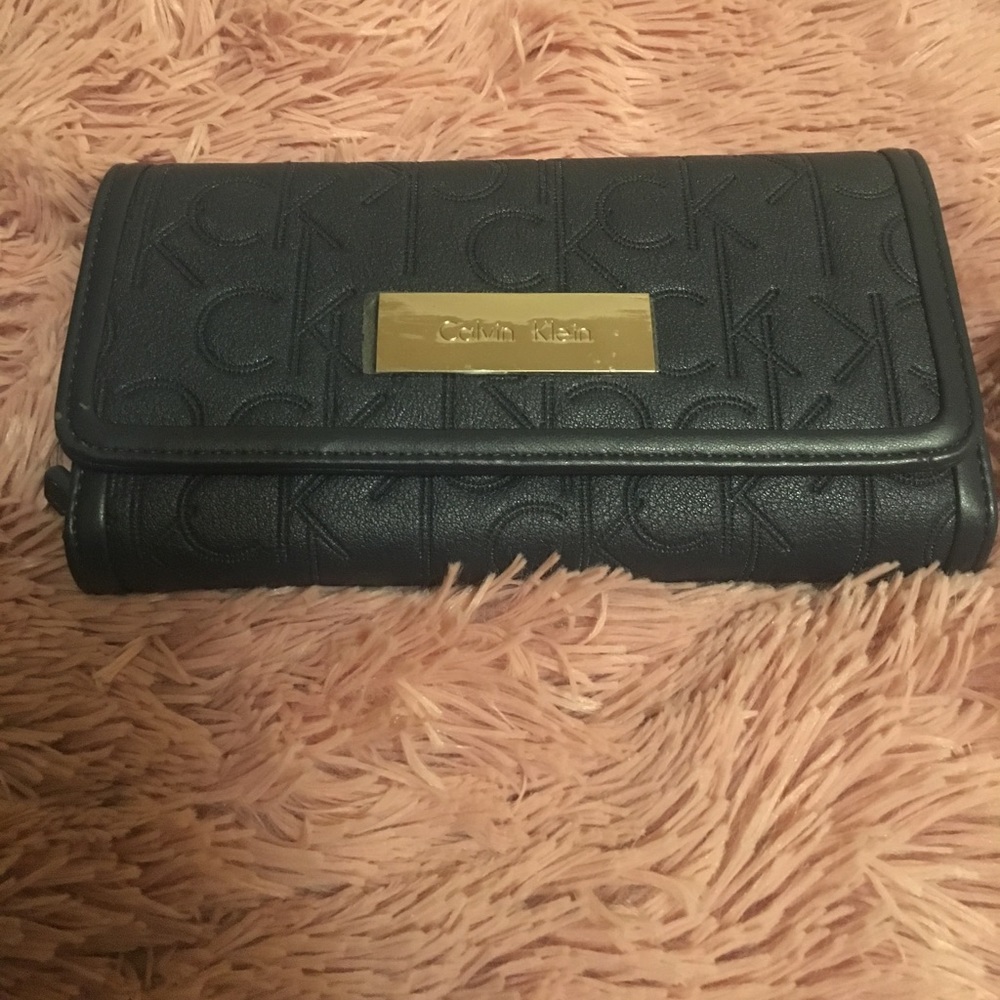Calvin Klein Tri-fold Wallet