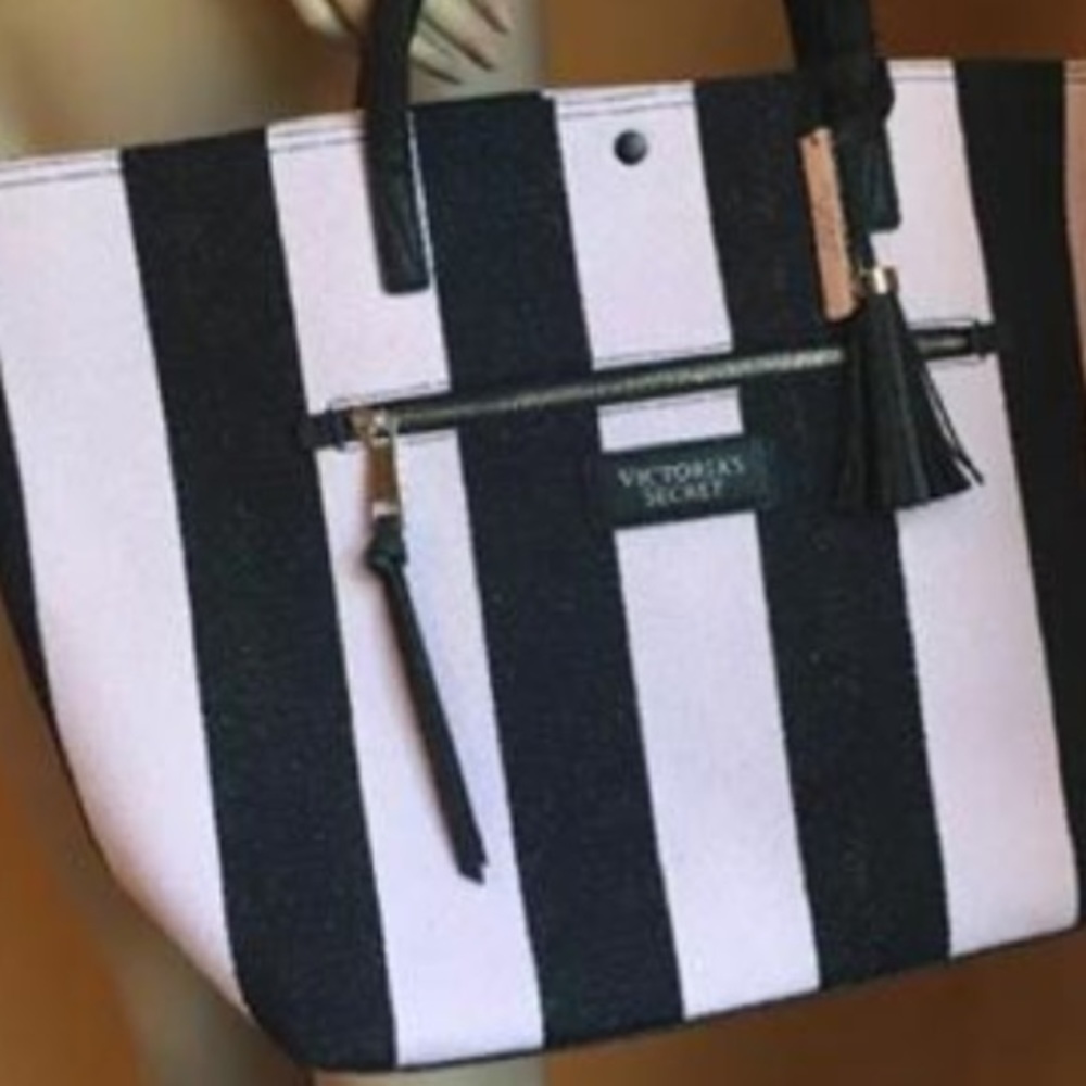 Victorias Secret weekend getaway bag