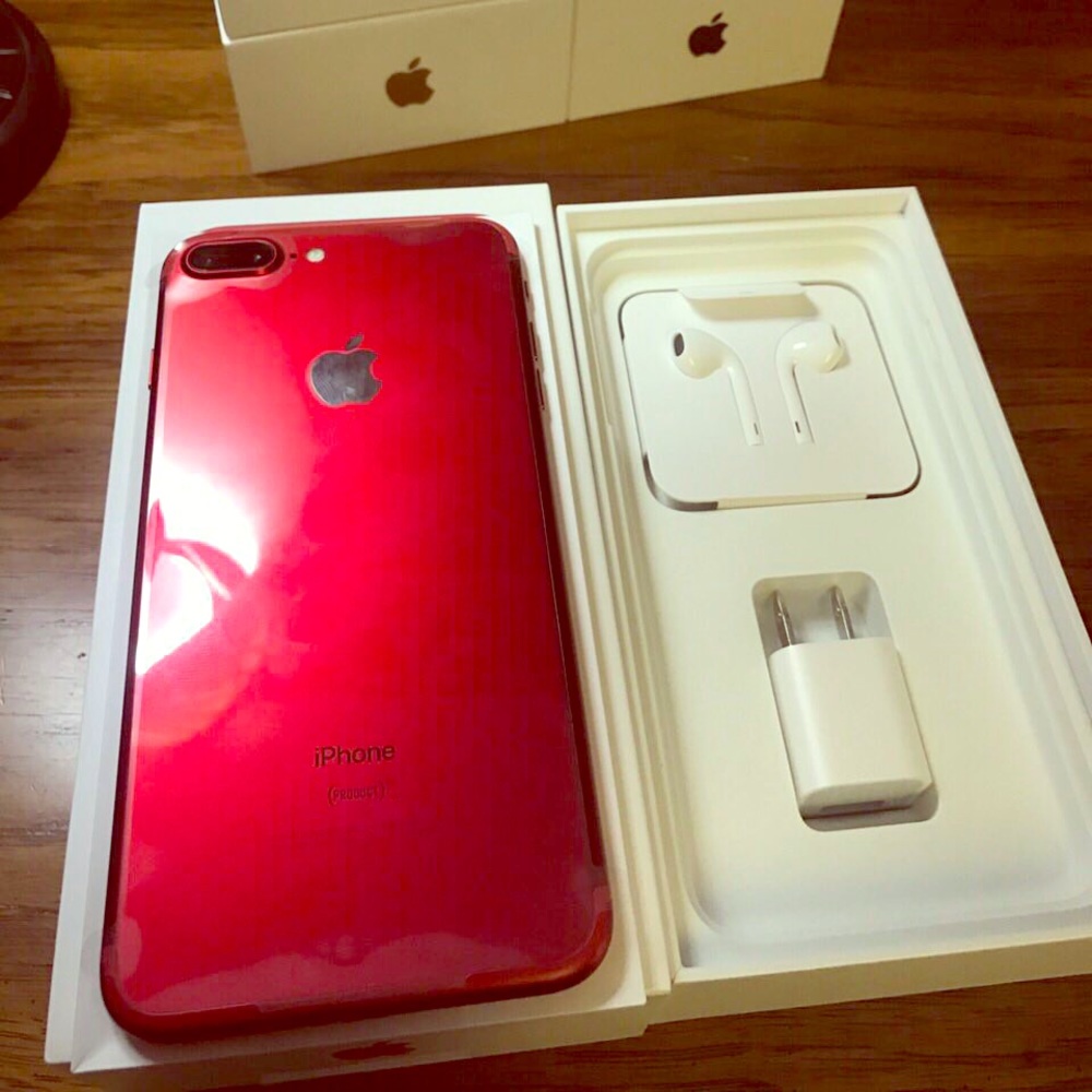 iPhone 7 plus 256gb red Trades for shoes Yeezys or
