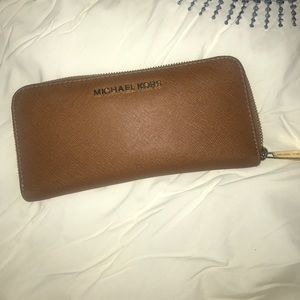 Michael Kors wallet- tan