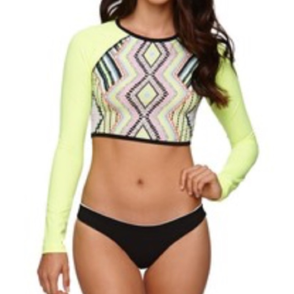 LA HEARTS NEON CROP RASH GUARD