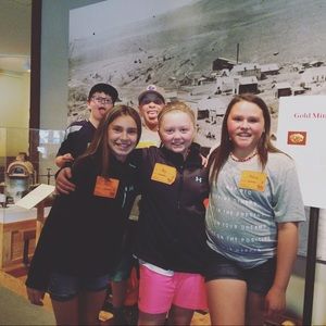 Meet your Posher, Avrielle