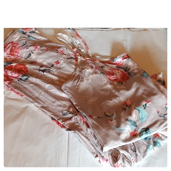 🎈LAST 1 (SIZE XL)🎈REDUCED:: Tan Floral Jumpsuit - Picture 4 of 5