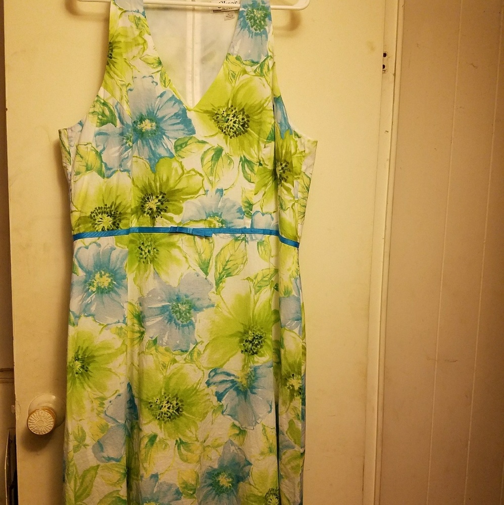 B1G1-🔥Pretty Flower Dress🔥FINAL $ DROP