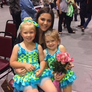 Meet your Posher, Elizabeth grace