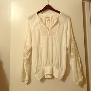 Beautiful flowing blouse