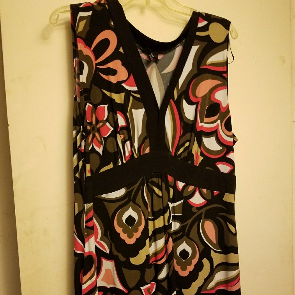 Sleeveless Floral Maxi