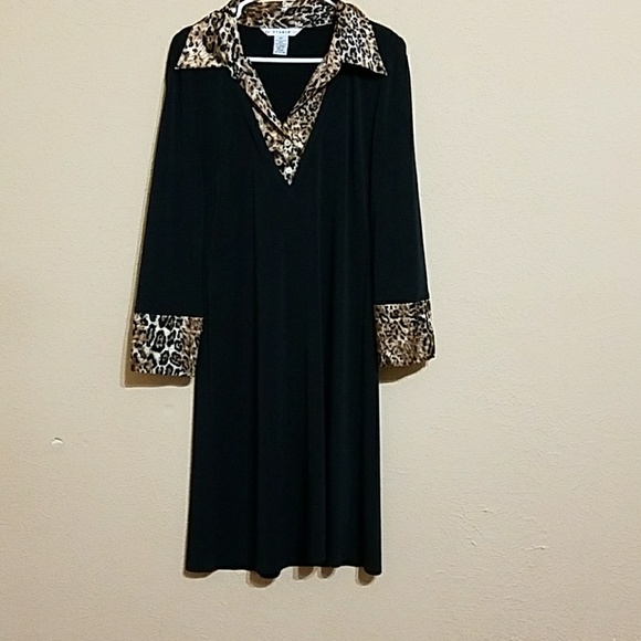 Dress - Picture 1 of 2