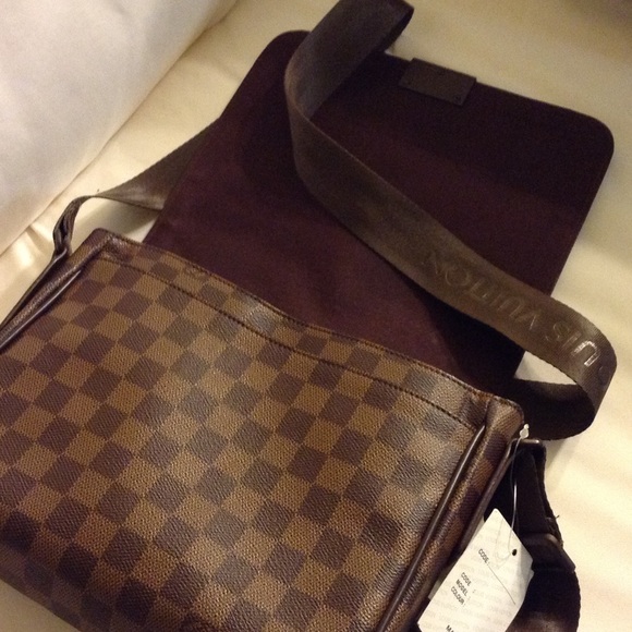 Lv cross body bag - Picture 2 of 4