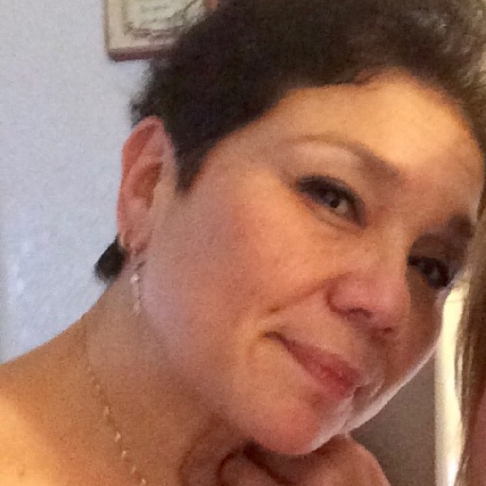 Meet your Posher, Gloria