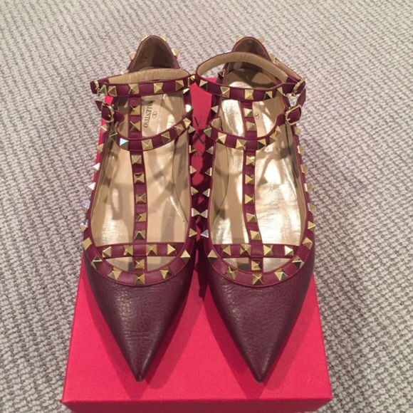 Valentino Shoes - 💯% Authentic. Valentino rockstud flats.