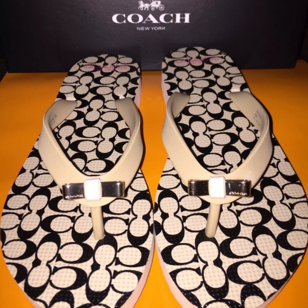 Coach Flip Flops Size 6 NWT IN BOX