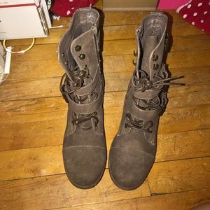 NWOT lace up boots