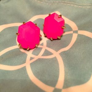 Kendra Scott Morgan Hot Pink Studs