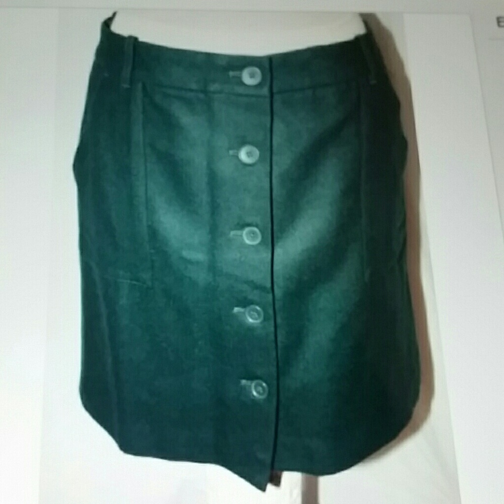 Eddie Bauer button up front straight pencil skirt