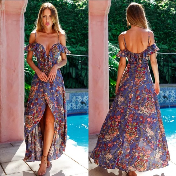 Dresses & Skirts - NWOT Summer Long Maxi Boho Off Shoulder Dress