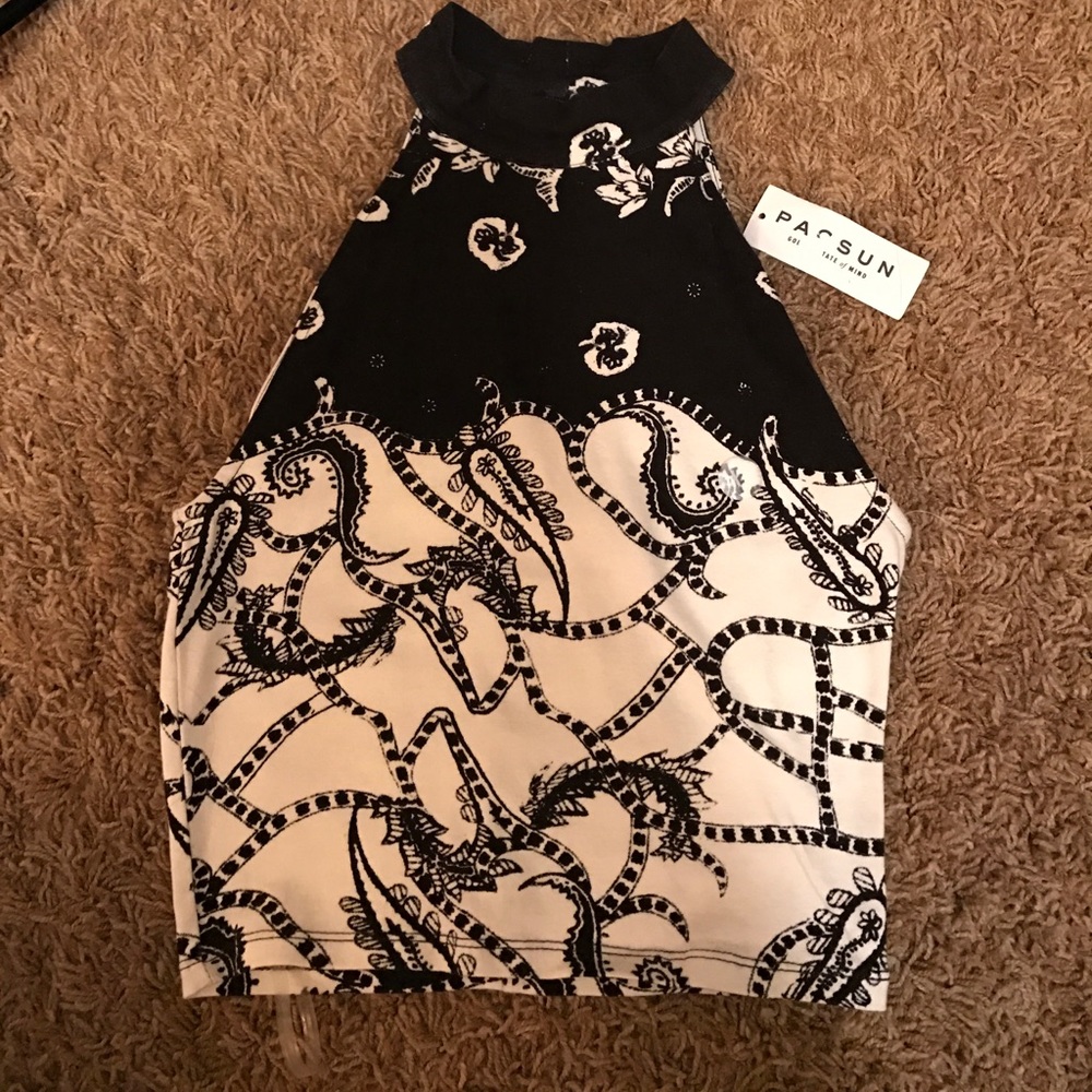 Pacsun black & white crop top