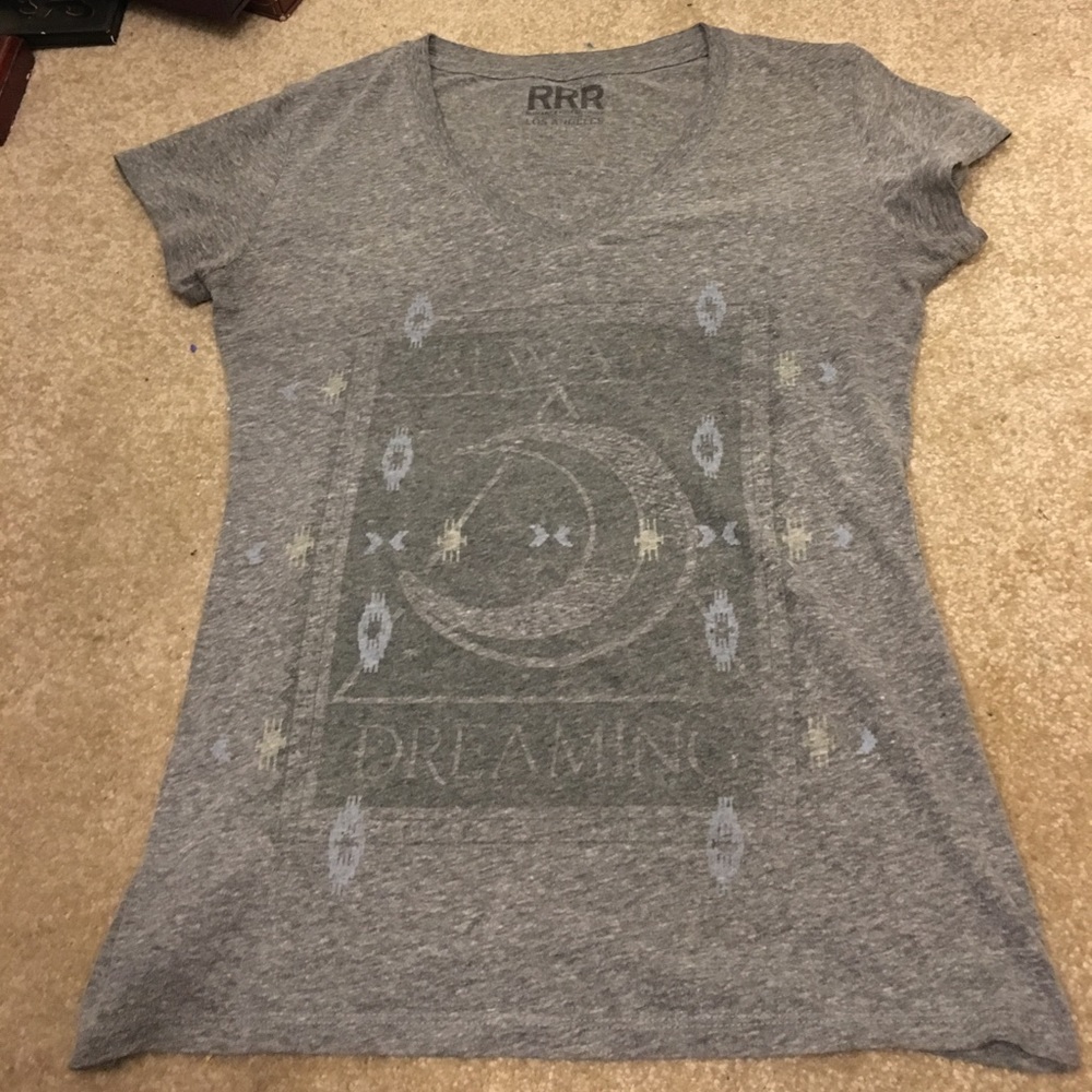 Grey v-neck t-shirt