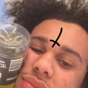 Meet your Posher, Xanaxx