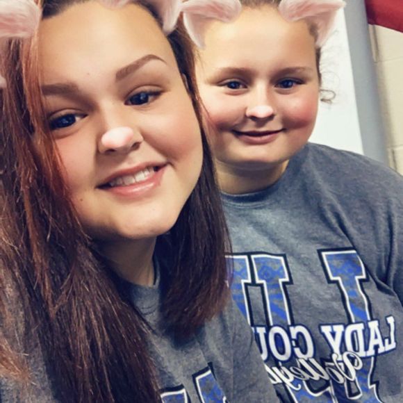 Meet your Posher, Kosima - Picture 1 of 1