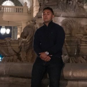 Meet your Posher, Javier